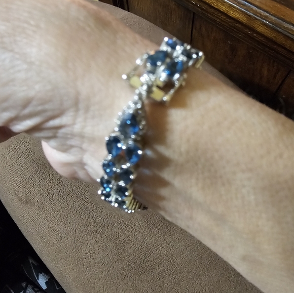 Genuine London Blue Topaz 💙 & White Topaz Bracelet in Sterling Silver! - Picture 6 of 6